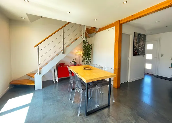 D'hotes A Проживание в семье *