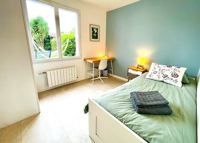 Проживание в семье D'hotes A Биарриц